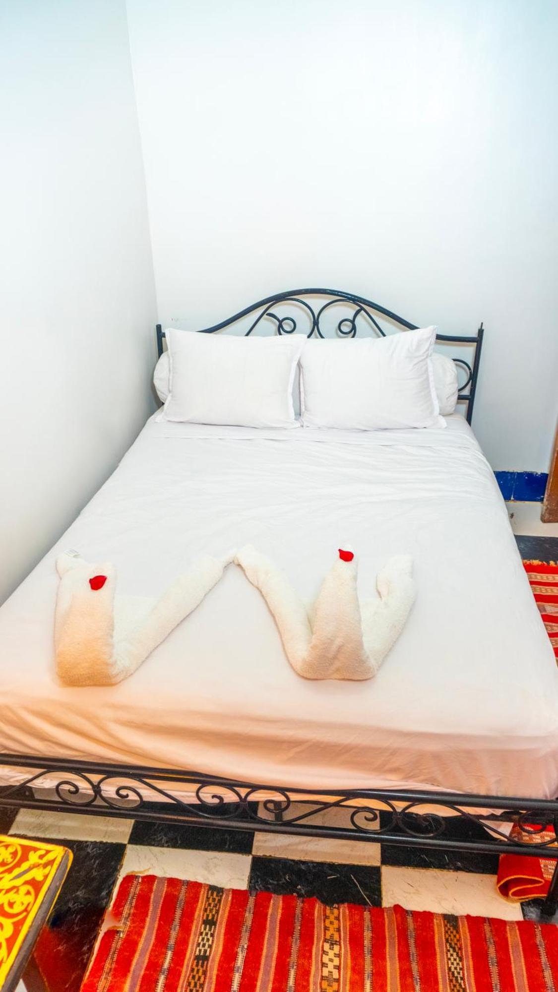 Hotel Imouzzer Marrakesh Bagian luar foto